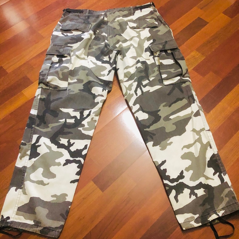 Men’s black/grey/white camouflage adjustable pants - Picture 6 of 8